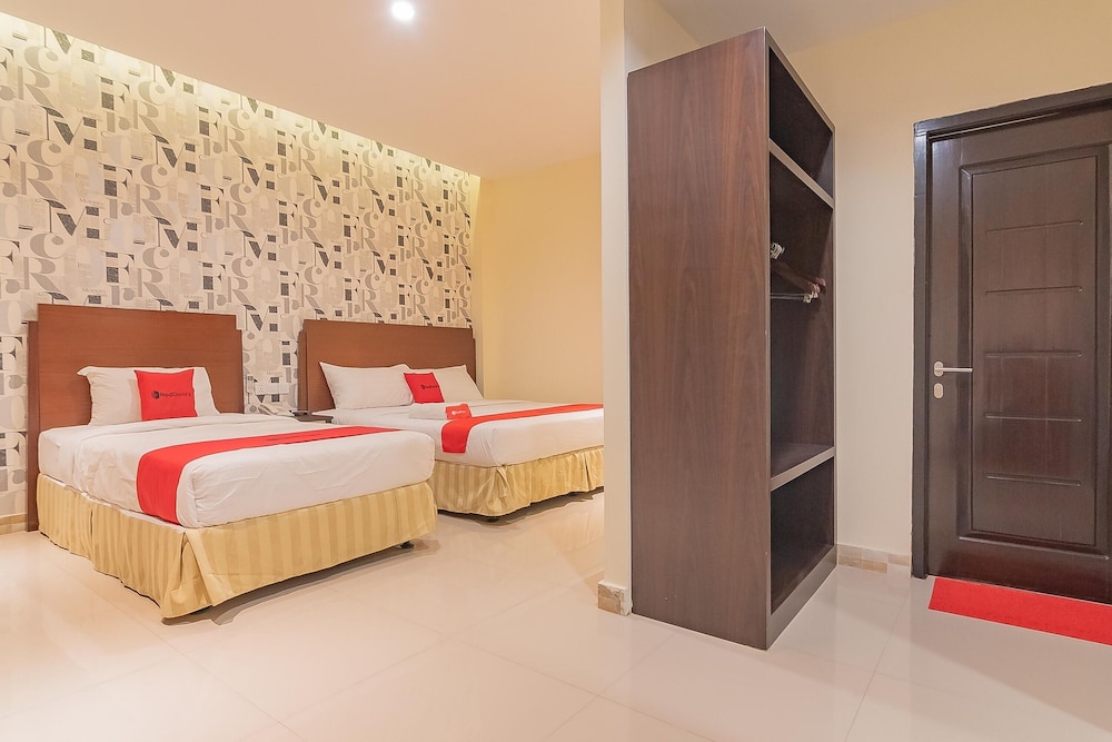 Suite (Reddoorz) - Photo 2