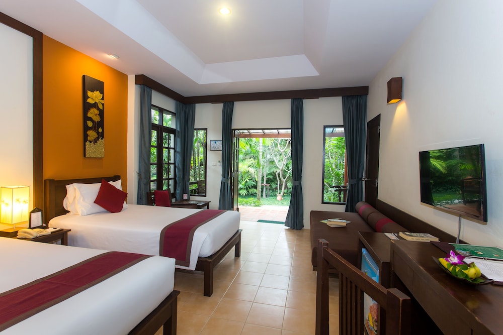 Deluxe Room - Photo 2