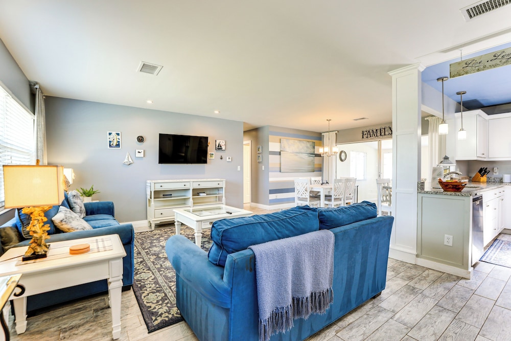 House (2 Bedrooms) photo 1