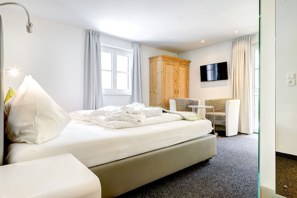 Standard Double Room with Balcony