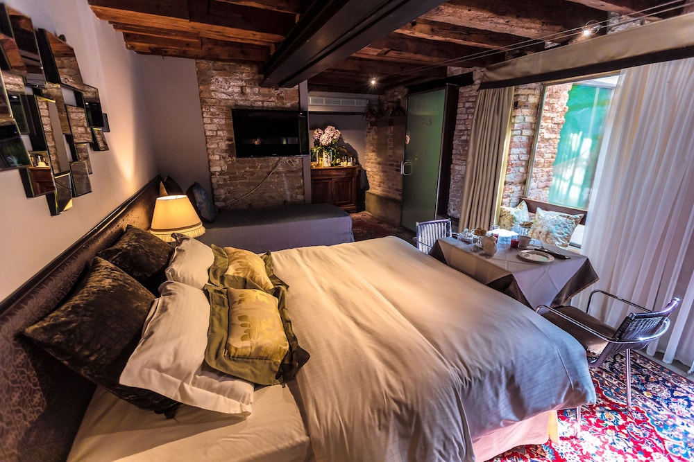 Junior Suite (Comfort with Private Garden) photo 1