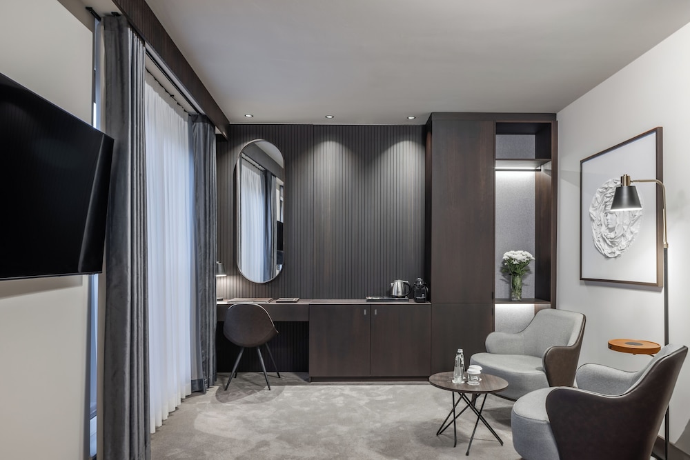 Junior Suite - Photo 9
