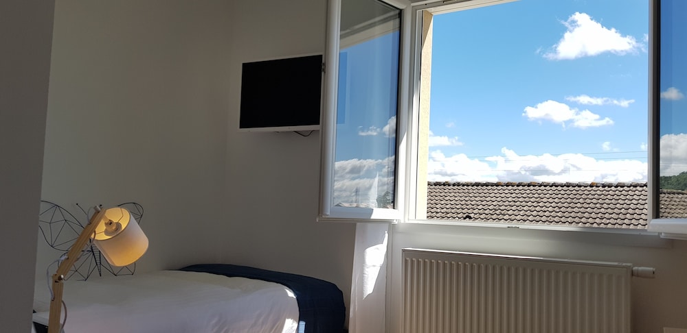 Comfort Double or Twin Room, Accessible, Private Bathroom (Ain) photo 3