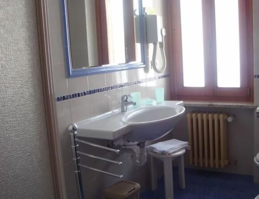 Quadruple Room, Mountain View photo 2