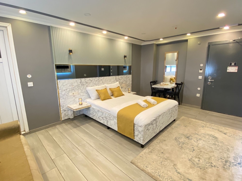 Standard Room photo 2