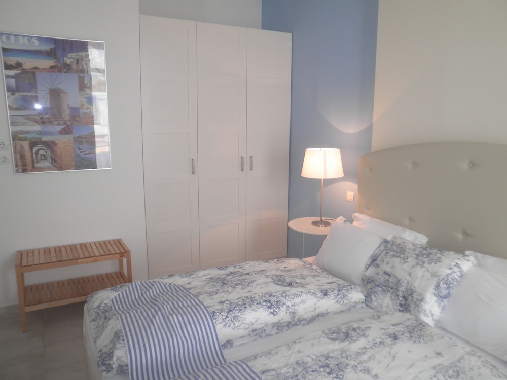 Suite, Sea View