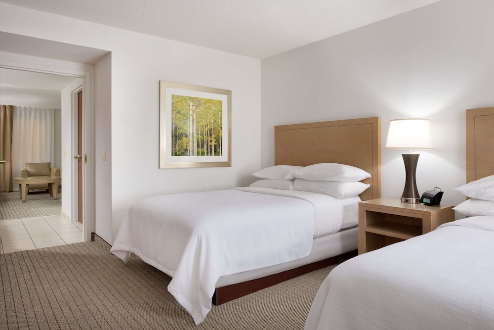 Suite, 2 Double Beds, Accessible (Mobility & Hearing, Roll-in Shower)