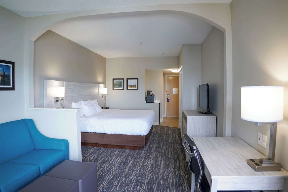 Deluxe View King Suite Ground Floor - Bayview - Photo 6