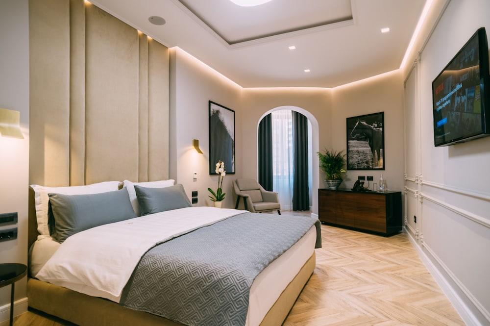 Superior Room, City View