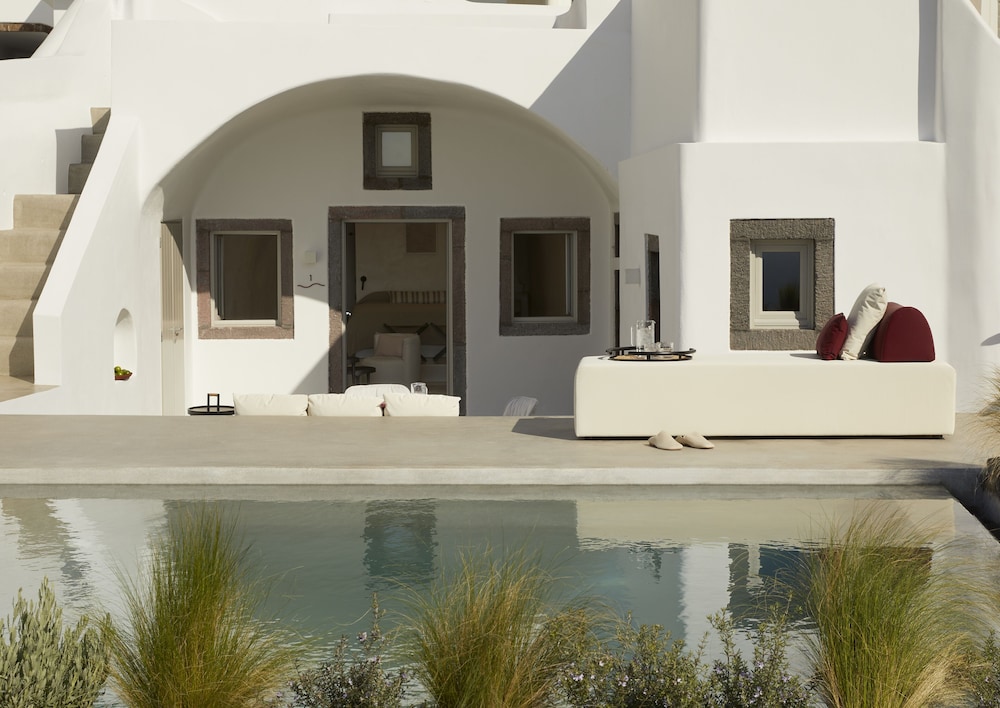 Atoles Villa with Private Pool and Caldera View - Photo 13
