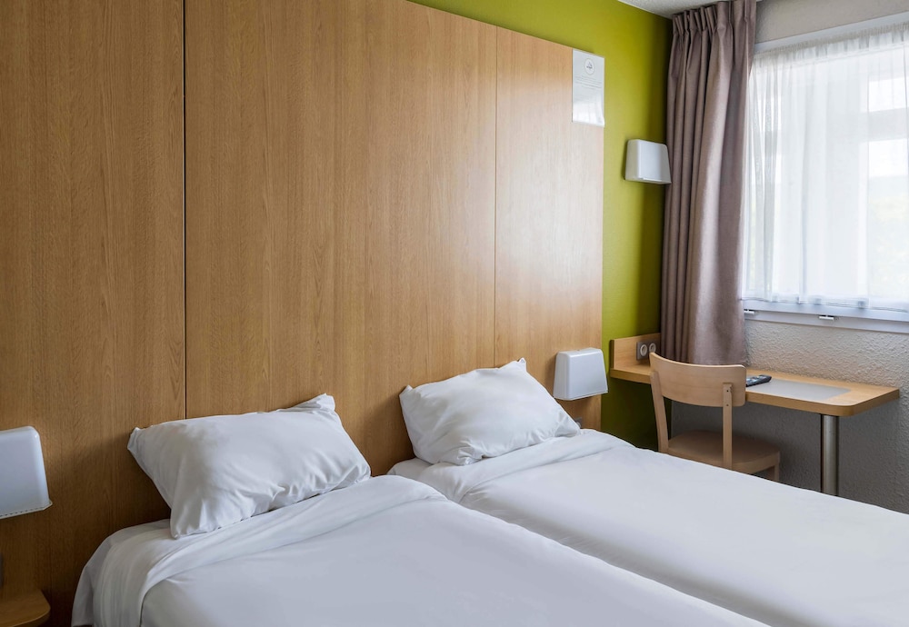 Twin Room, Non Smoking photo 1