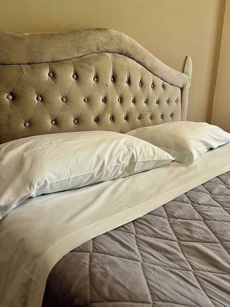 Luxury Room - Photo 1