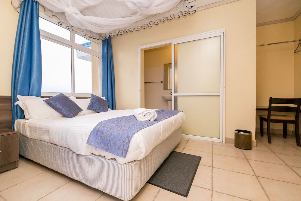 Standard Twin Room, 2 Twin Beds photo 2