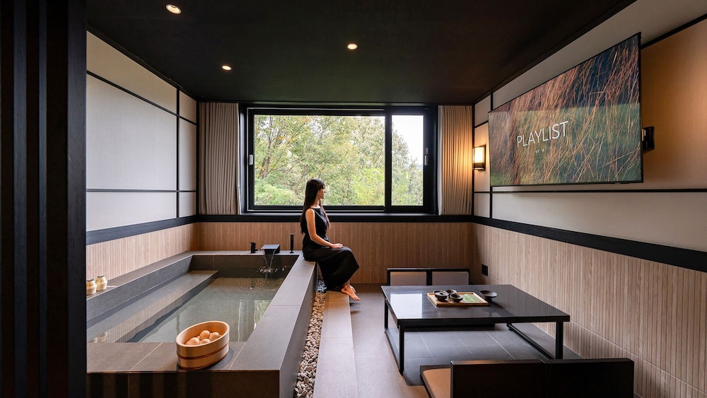 Signature Jacuzzi Room