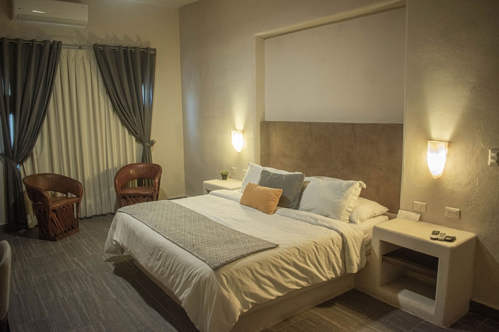Single Room, 1 King Bed photo 1