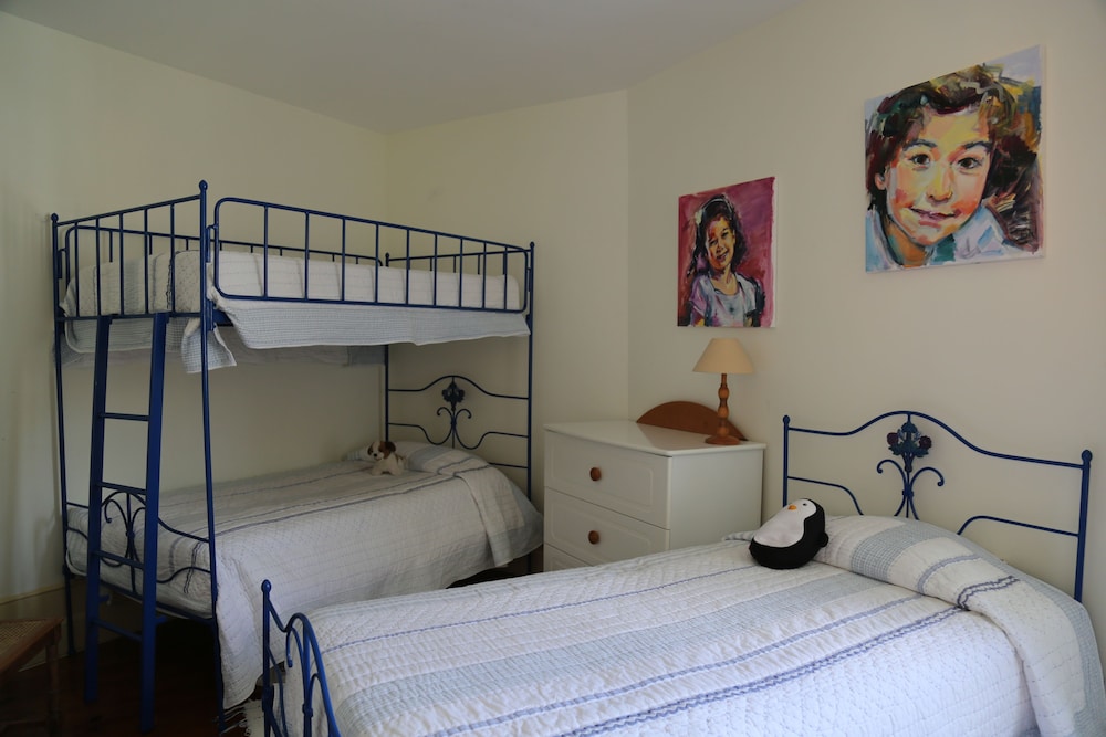 Standard Suite, Multiple Beds, Non Smoking, Private Bathroom photo 1