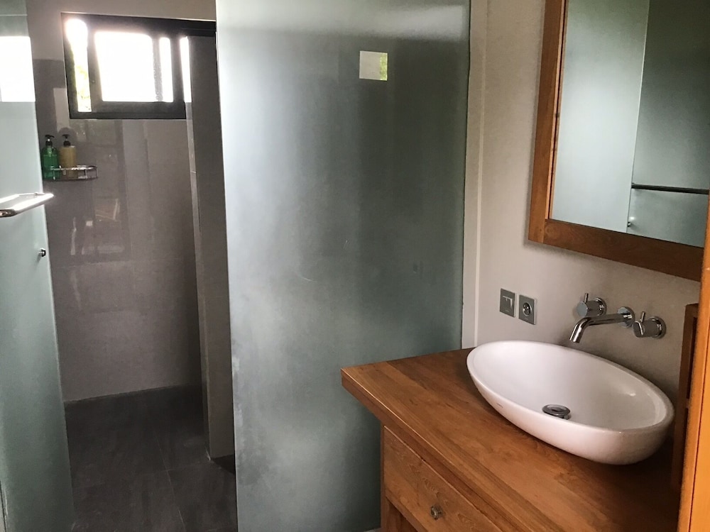 Superior Room, Multiple Beds, Non Smoking, Garden View photo 3