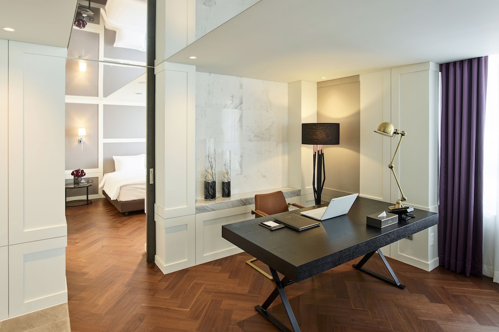 Newv Suite photo 3