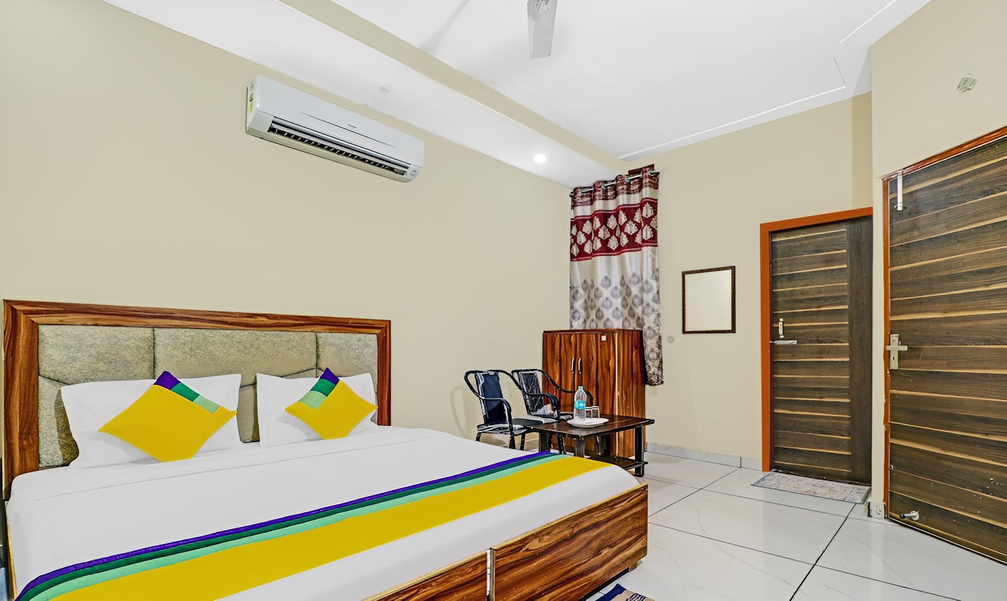 Economy Double Room photo 1