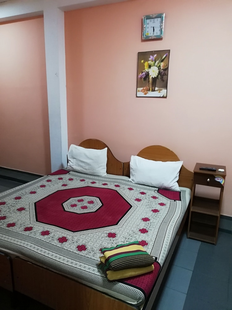 Budget Double Room photo 1