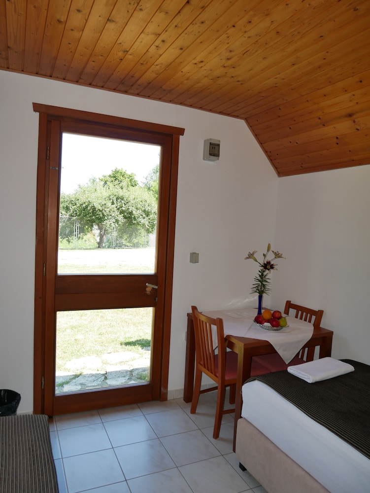Bungalow photo 1