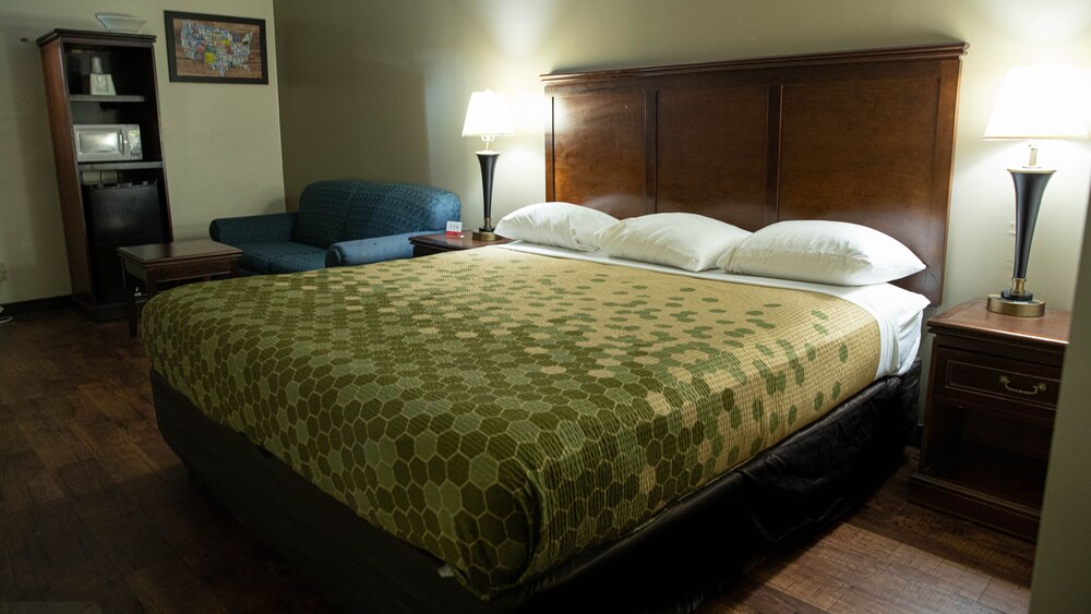 Standard Room, 1 King Bed with Sofa bed, Smoking (2 Person Sofa Bed) photo 1