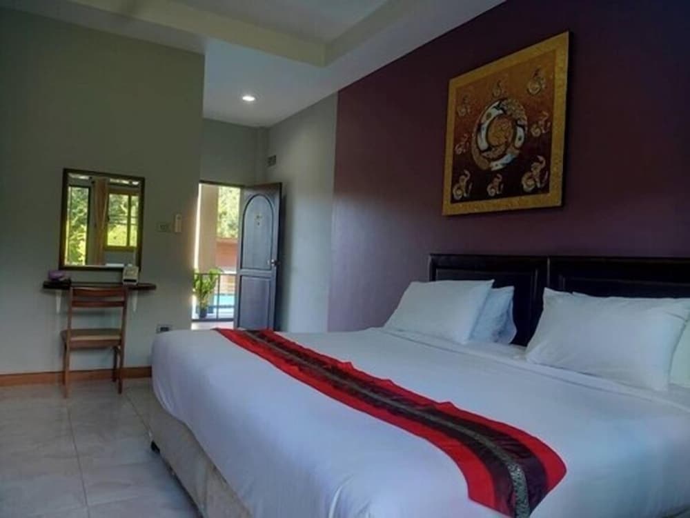 Deluxe Double or Twin Room photo 1