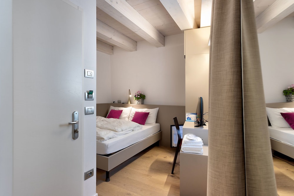 Grand Single Room photo 2