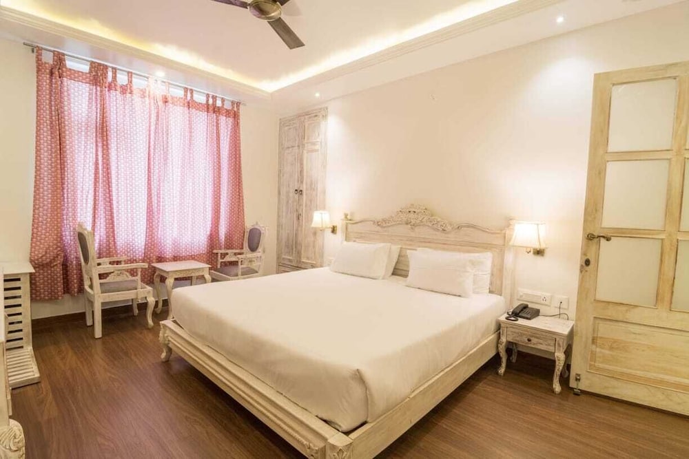 Deluxe Room - Photo 1