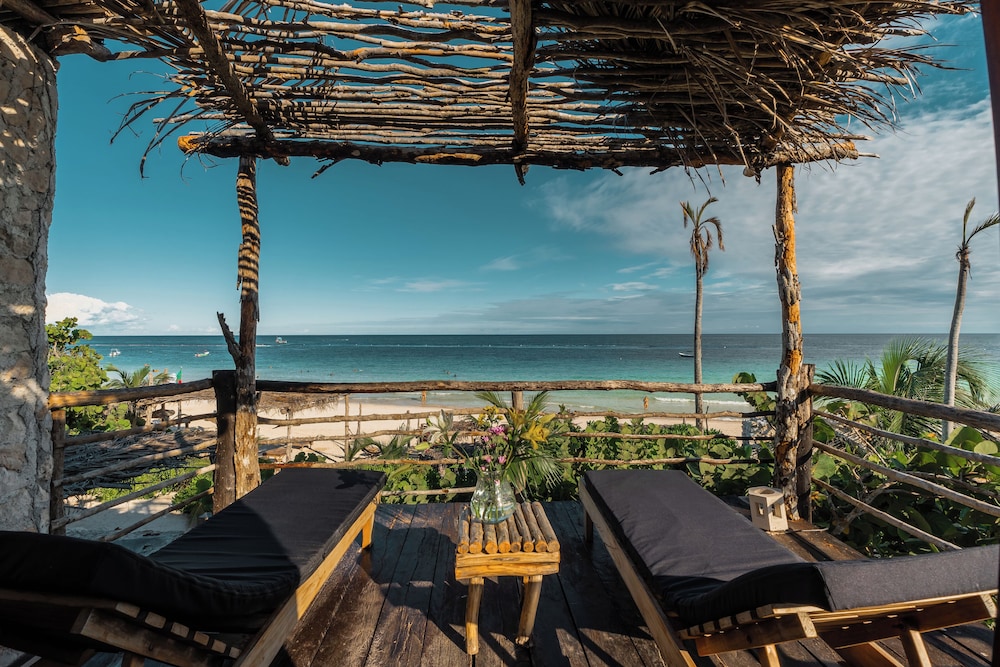 Cabin, 1 King Bed, Balcony, Sea Facing