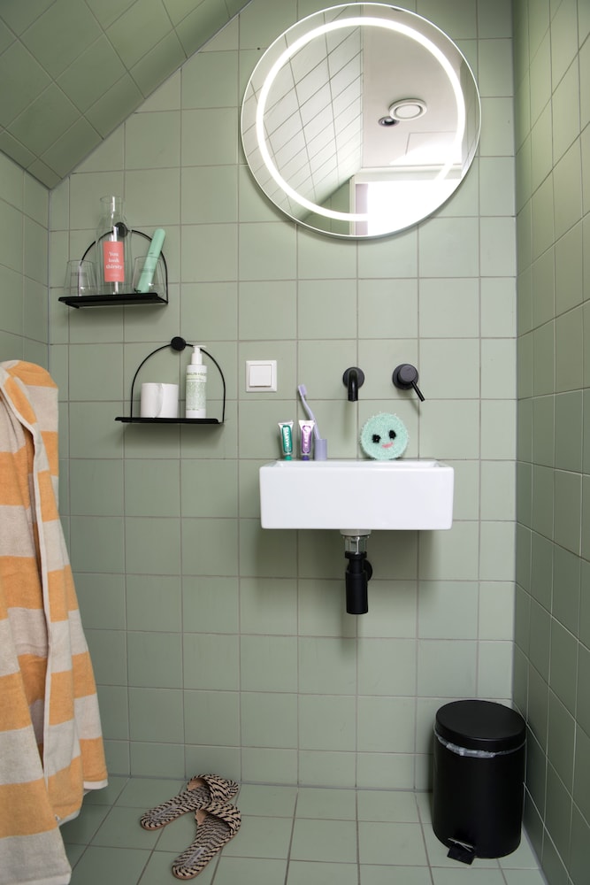 Room (Budget) - Photo 2