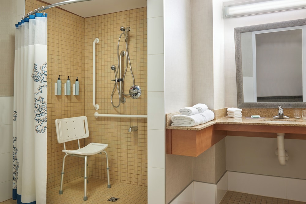 Suite, 1 Bedroom, Non Smoking, City View - Photo 6