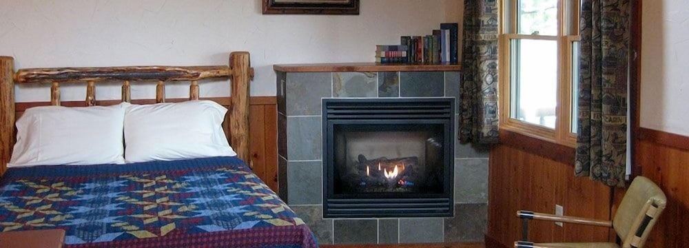 Traditional Cabin, 2 Queen Beds, Non Smoking, Mountain View photo 1