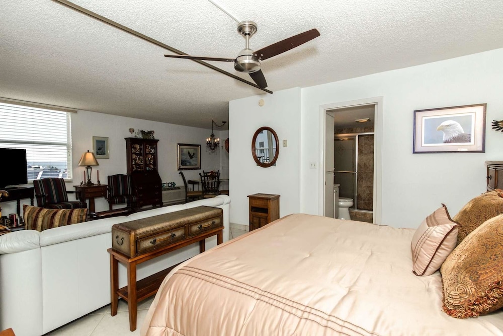 House, 1 Queen Bed (Beach & Tennis 3801) photo 1
