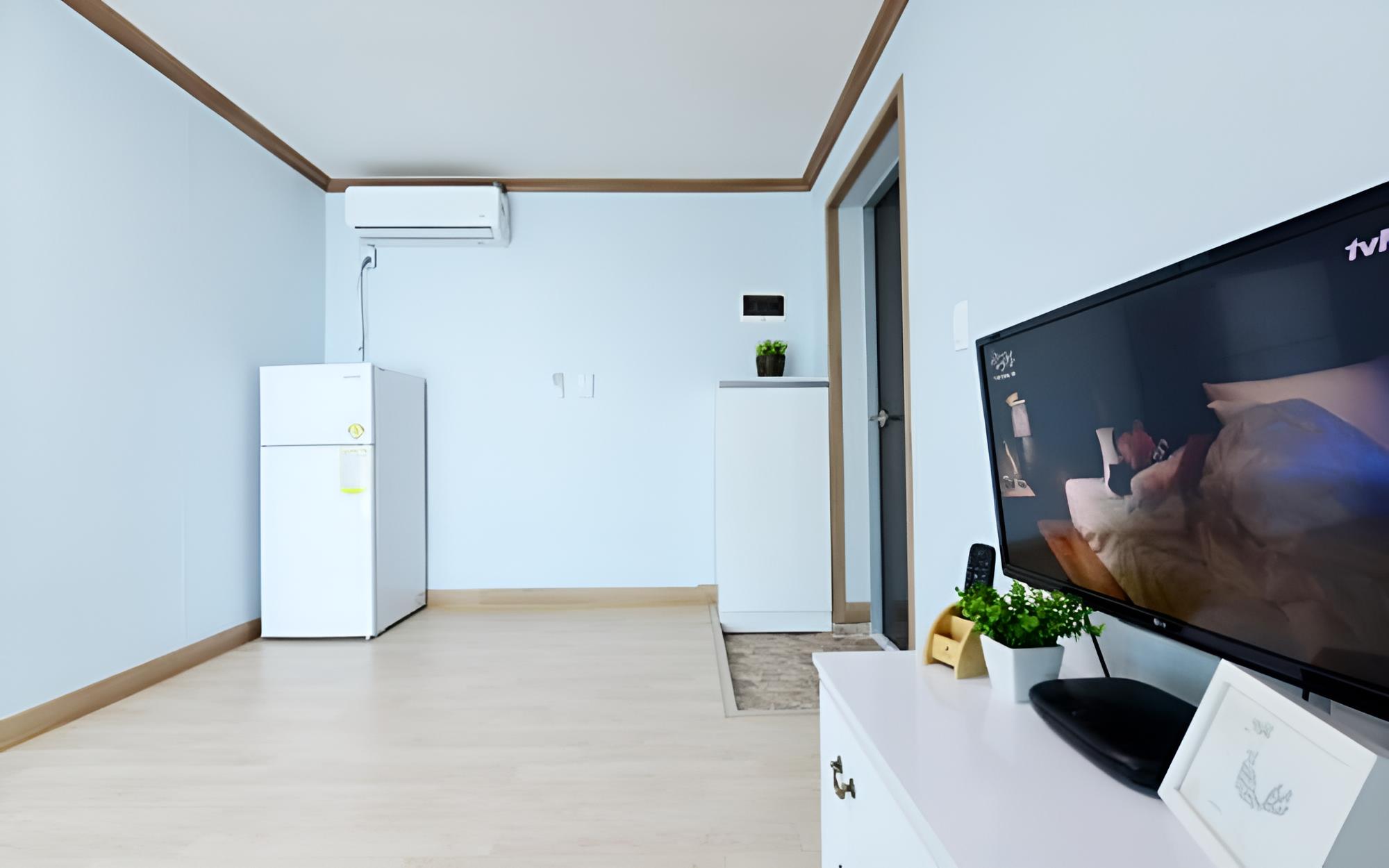 Room (Adamchae (A-102)) photo 3