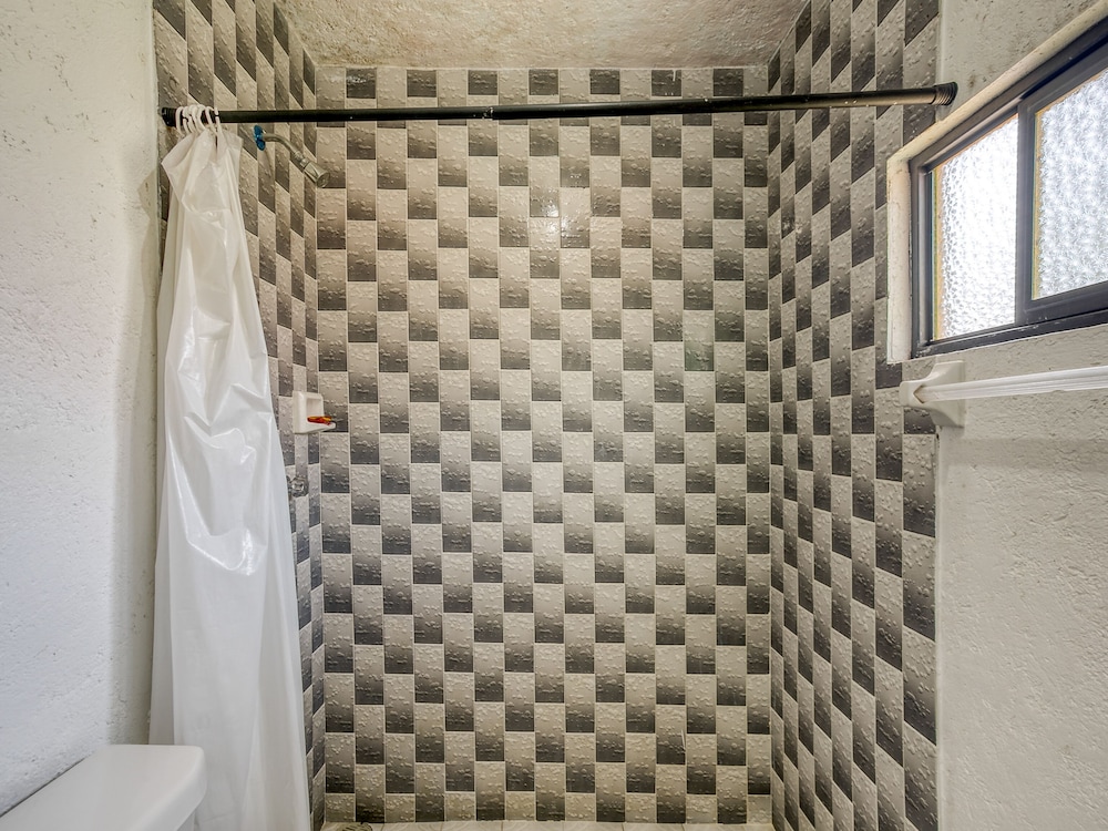 Standard Triple Room photo 2