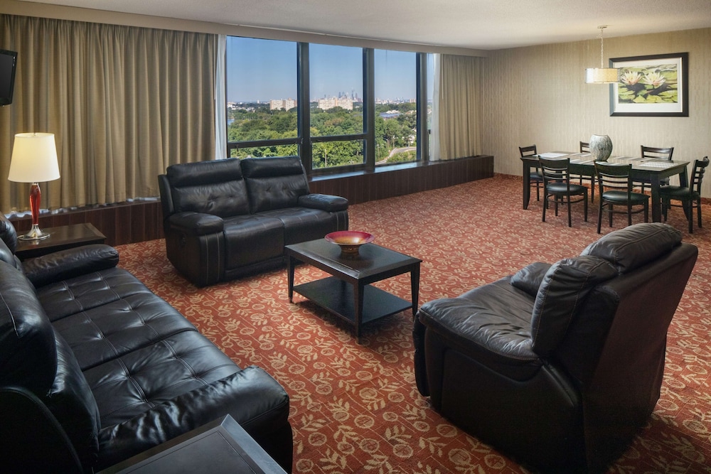 Executive Suite, 1 King Bed photo 1