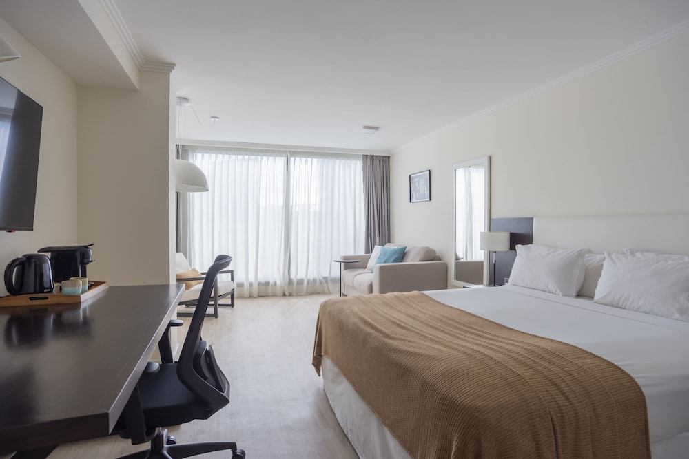 Studio Suite - Photo 3