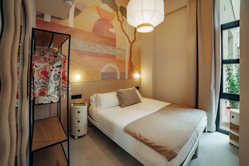 Superior Duplex, Courtyard View (Loft 10)