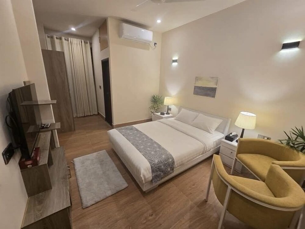 Premium Double Room, Balcony, Garden View photo 2