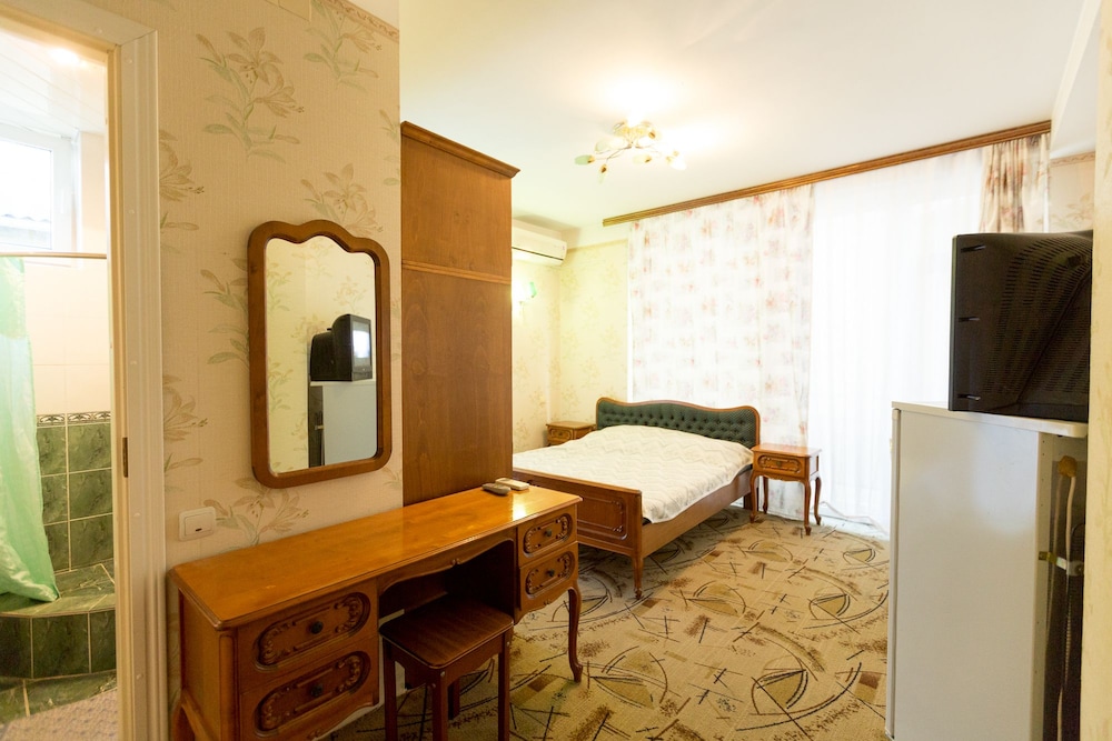 Standard Triple Room, Balcony photo 1
