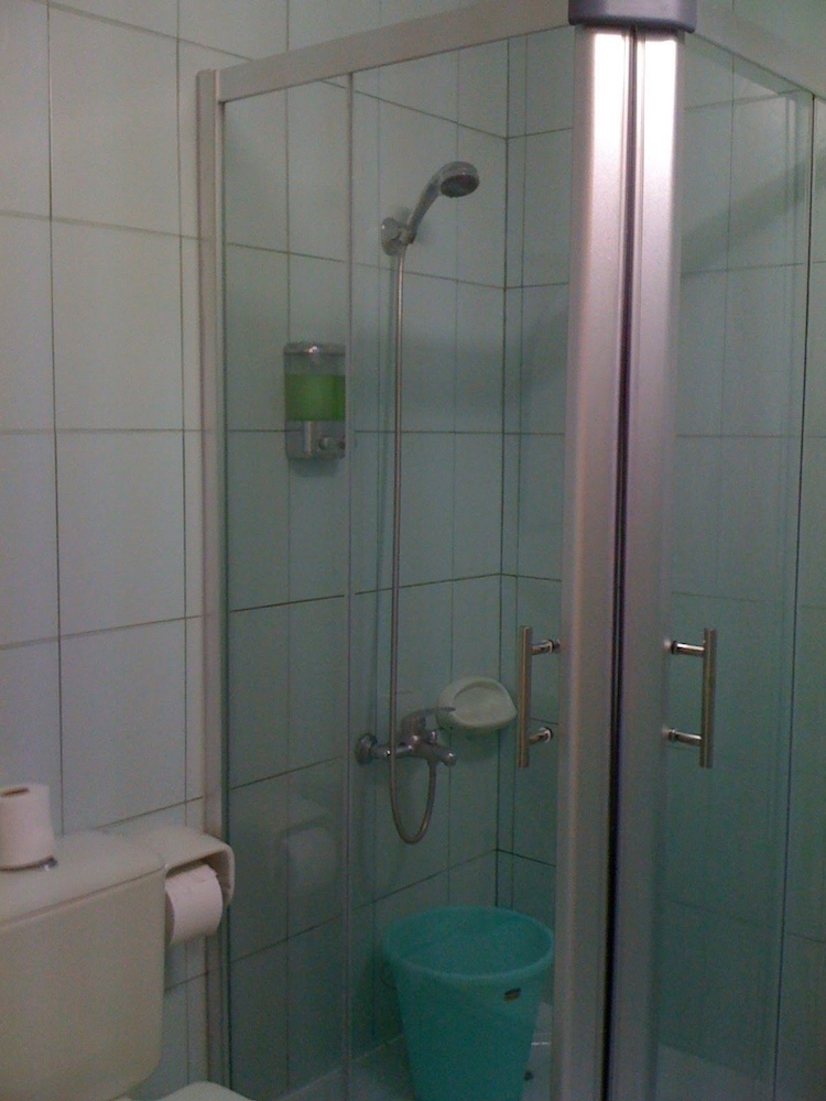 Double Room (Green) photo 3