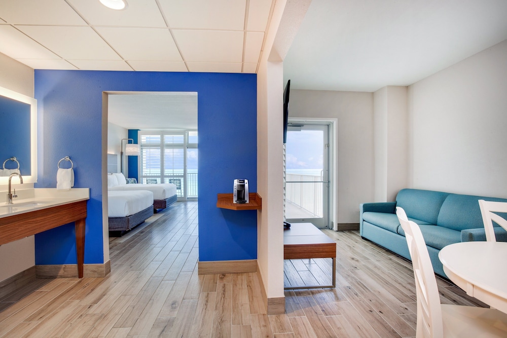 Suite, Multiple Beds, Oceanfront - Photo 1