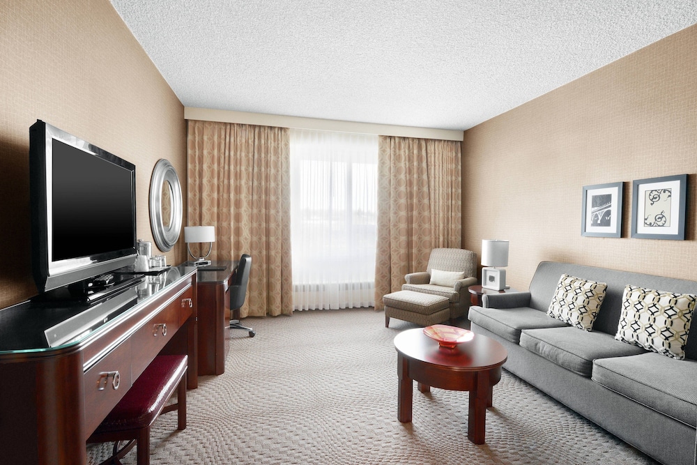 Suite, 1 Bedroom (No View) photo 1