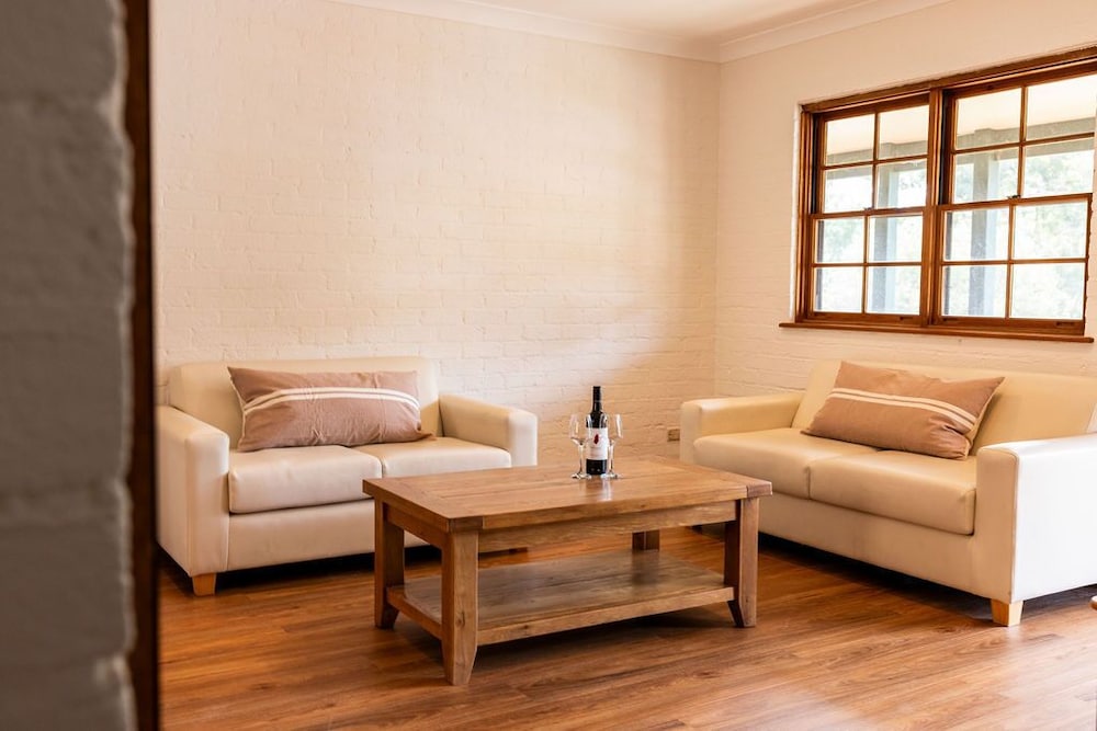 Signature Quadruple Room photo 1
