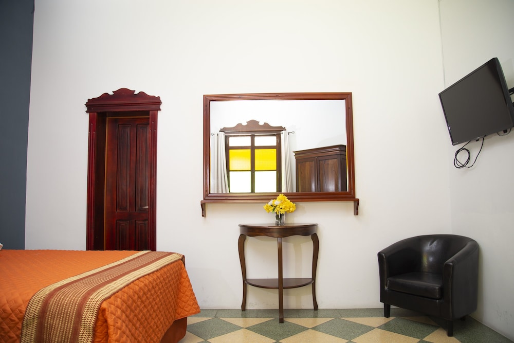 Standard Double Room (2 Full Beds) photo 2