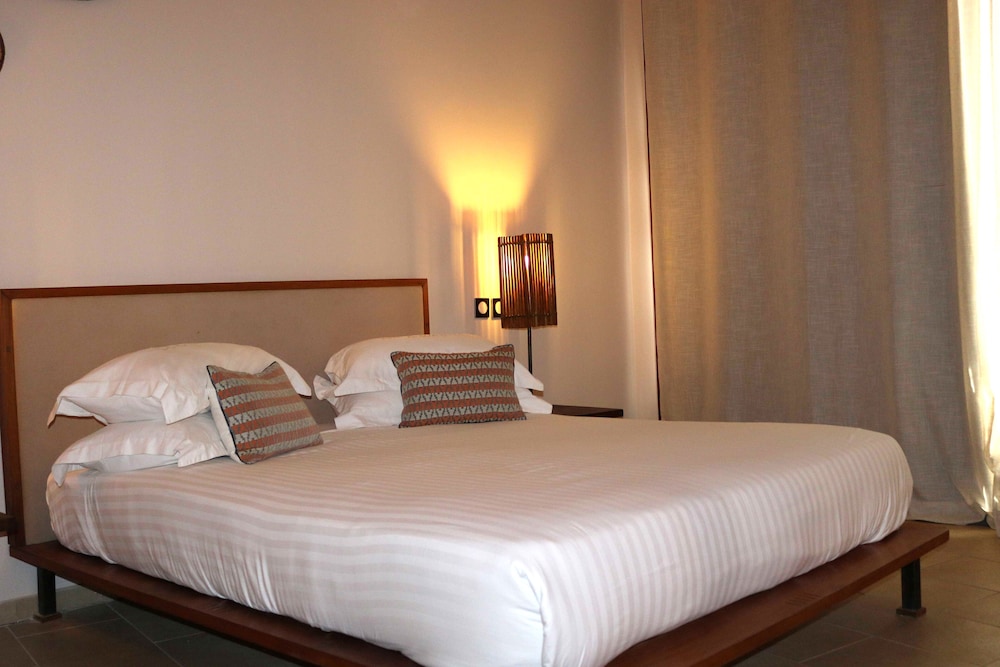 Exclusive Suite, 1 Double Bed, Beach View (Prestige) - Photo 5