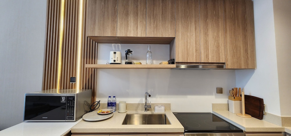 Deluxe Apartment, 1 Bedroom, City View photo 3