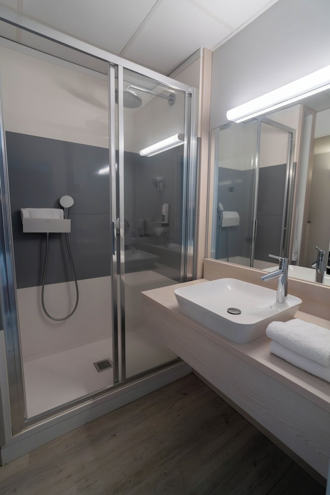Superior Double Room, Lake View photo 3