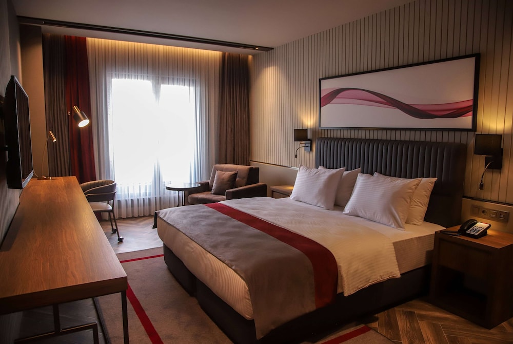 Superior Room, 2 Twin Beds, Smoking - Photo 3